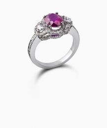 White gold ring, diamonds and ruby.