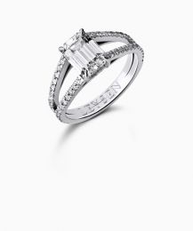 verloving smaragd diamant solitaire