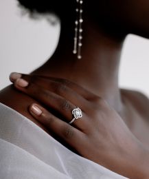 Bague en or blanc 18 carats